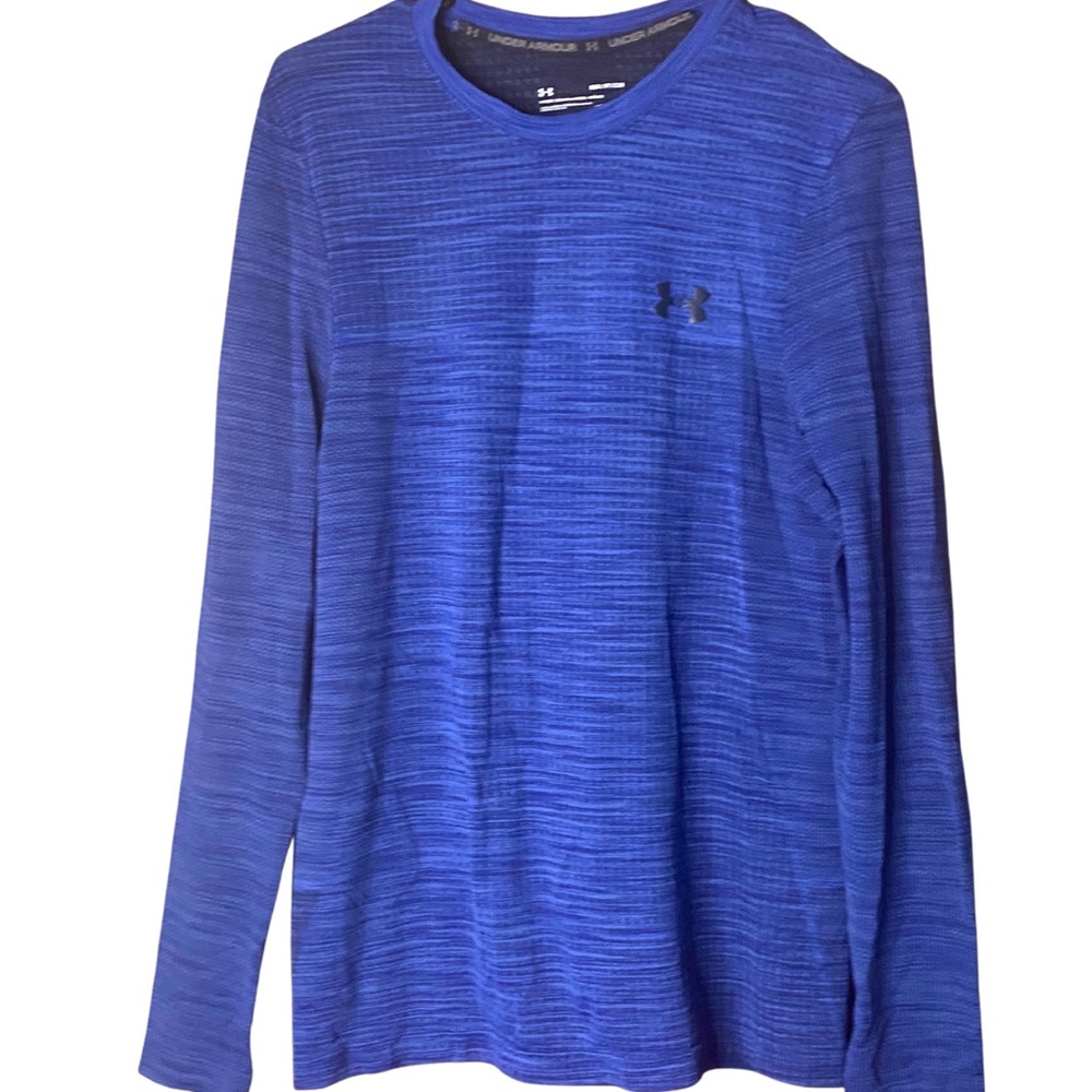 Under Armour men’s long sleeve top- size m